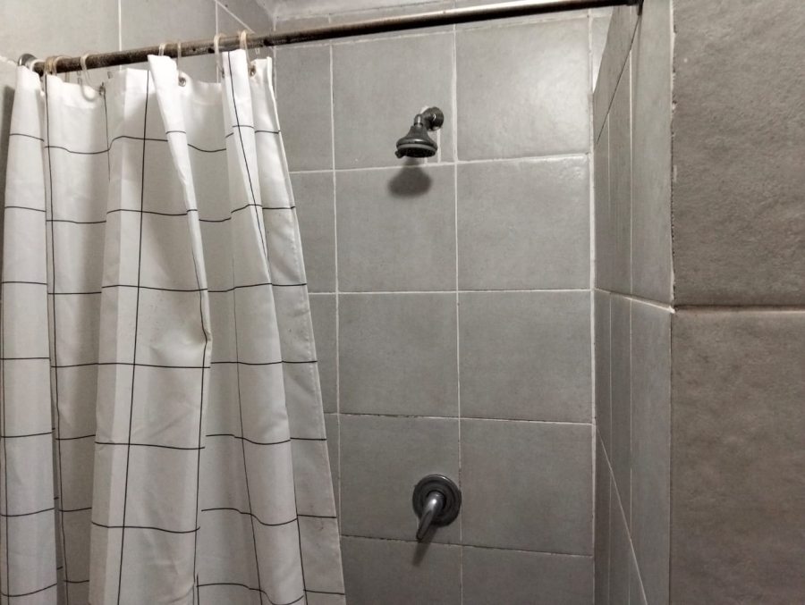 To Let 2 Bedroom Property for Rent in Fort Gale Eastern Cape